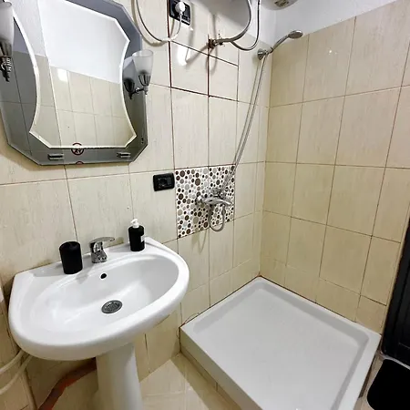 Hidden Gem Apartment Tirana Exterior photo